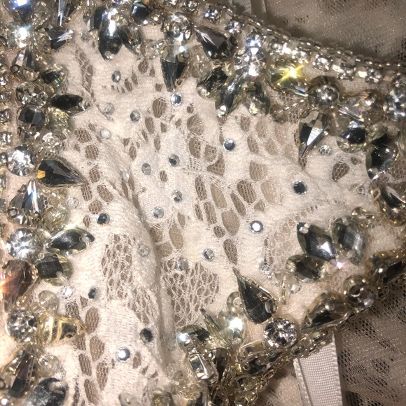 White, (more of a winter white) lace formal gown - Picture 5 of 7